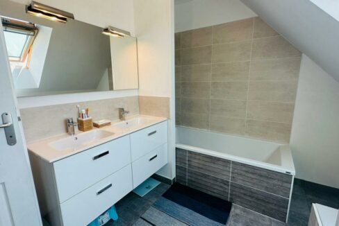 12538-26102025-013936-7