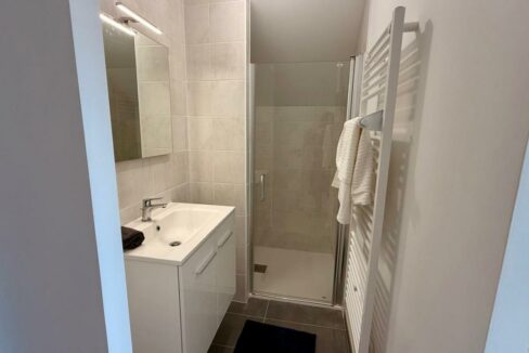 2060-01102025-015750-10