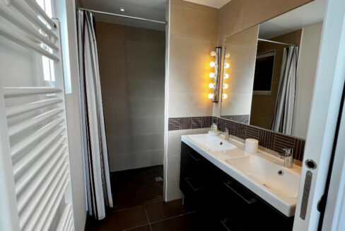 2475-26102025-013817-7