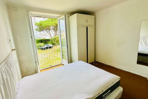 2215-16112025-022908-11