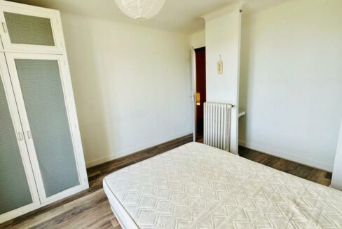 2215-16112025-022908-12