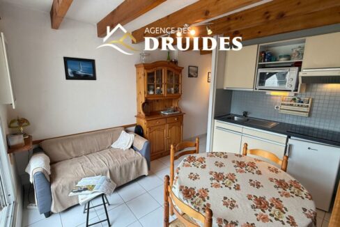 2228-13112025-024659-8