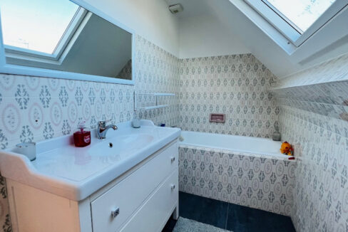 2475-21112025-032311-14