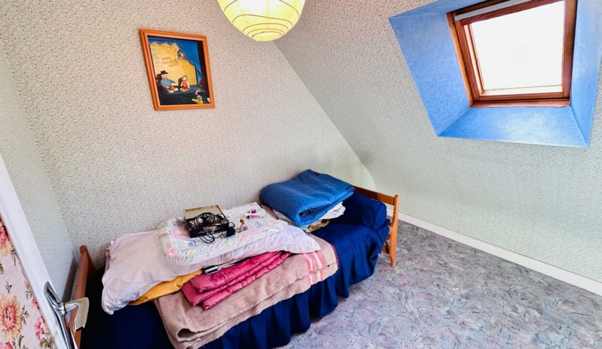 2219-19122025-013555-11