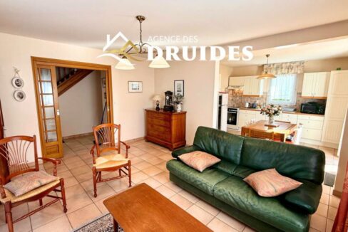 2247-10122025-013627-2