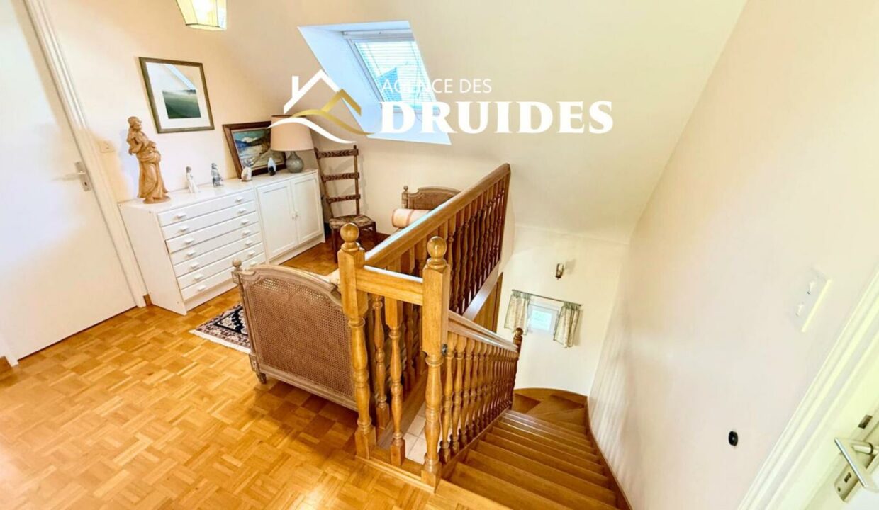 2247-10122025-013627-7