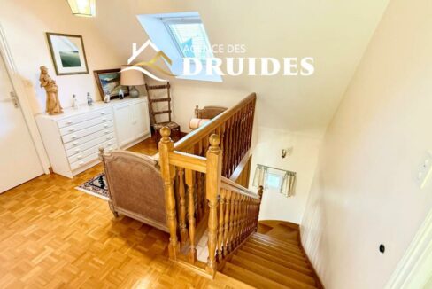 2247-10122025-013627-7