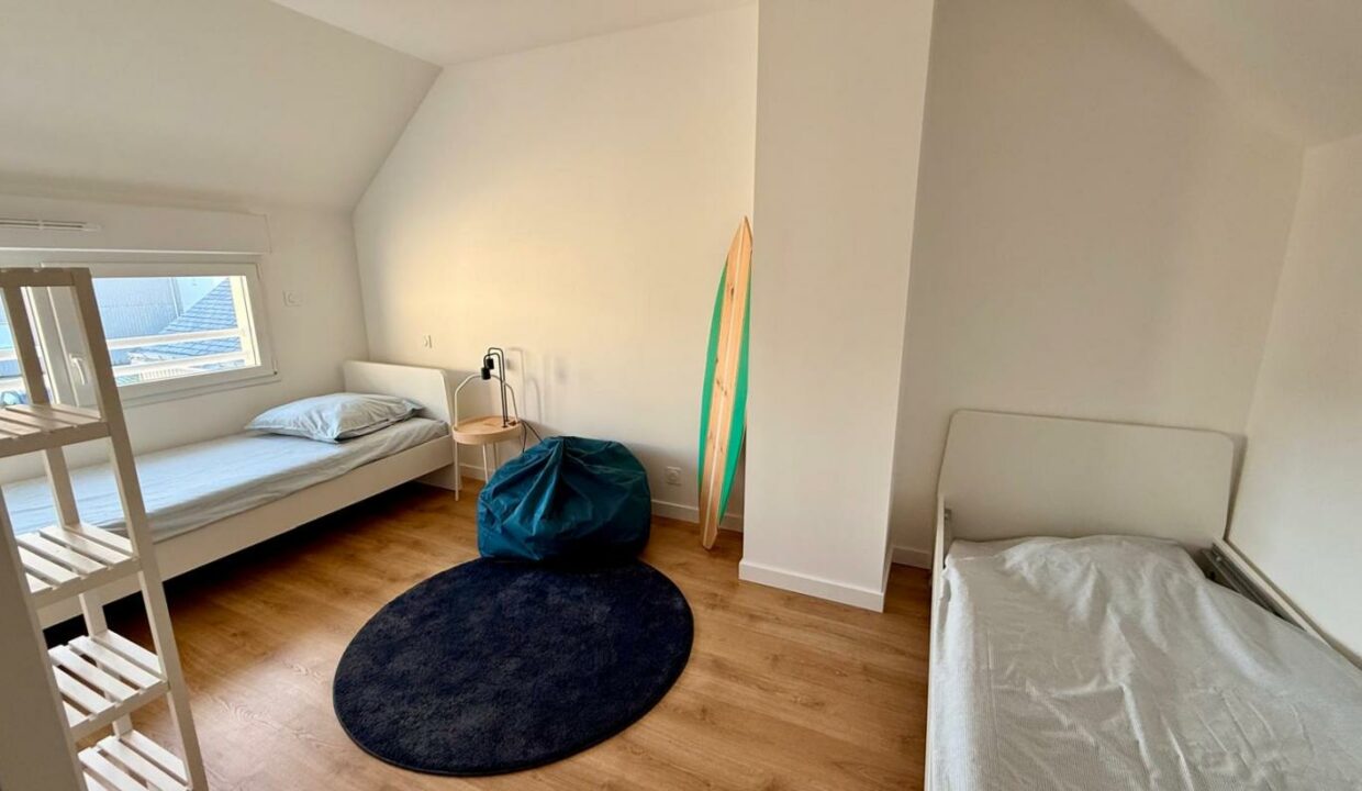 2060-04032026-013408-12