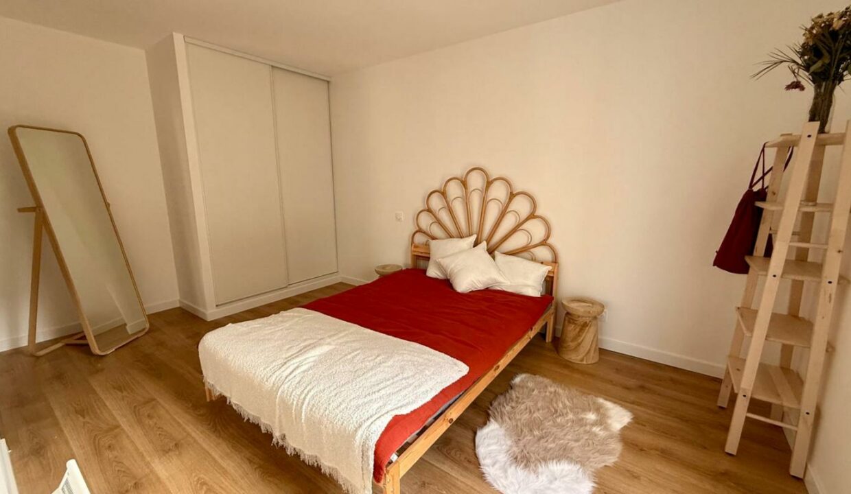 2060-04032026-013408-5