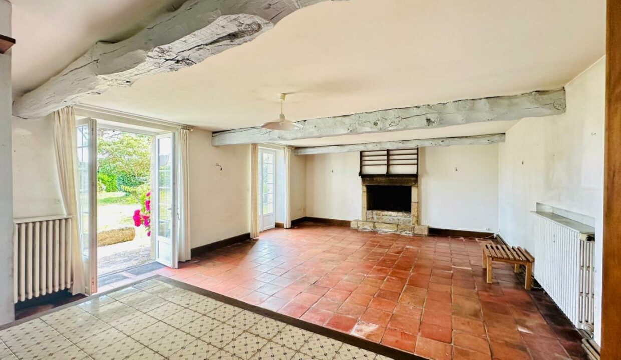 2215-04032026-014033-2