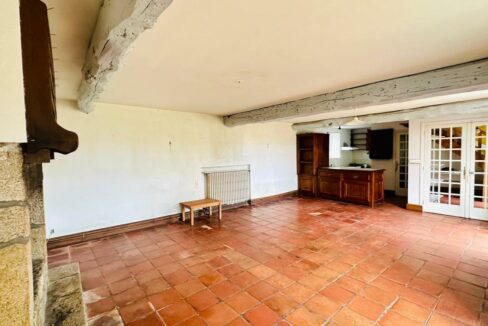 2215-04032026-014033-3